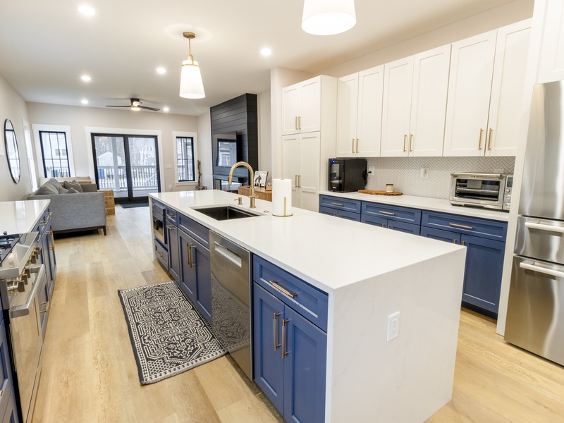 Main Level | Kitchen