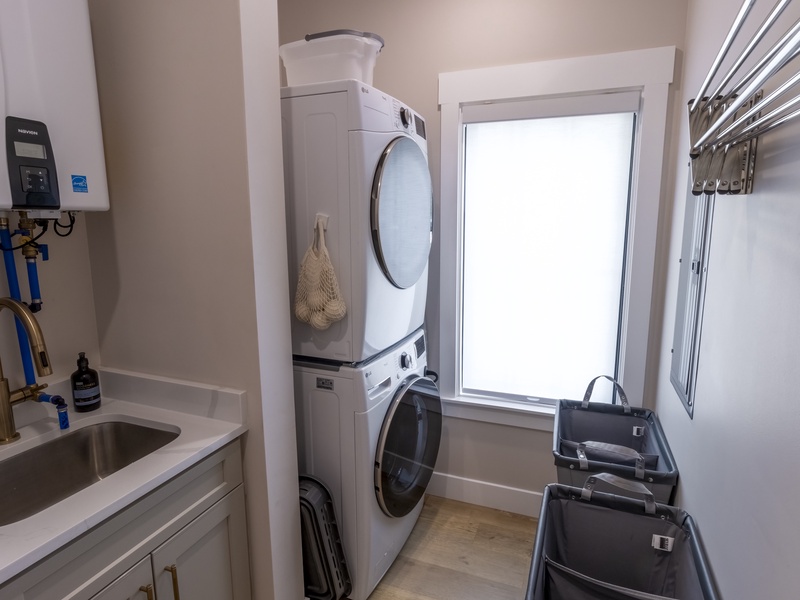 Main Level | Laundry