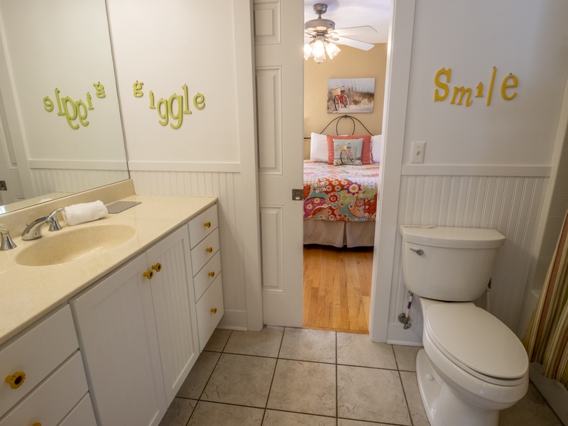 Second Level | Bedroom 4 | Queen | Attached Jack/Jill Bath