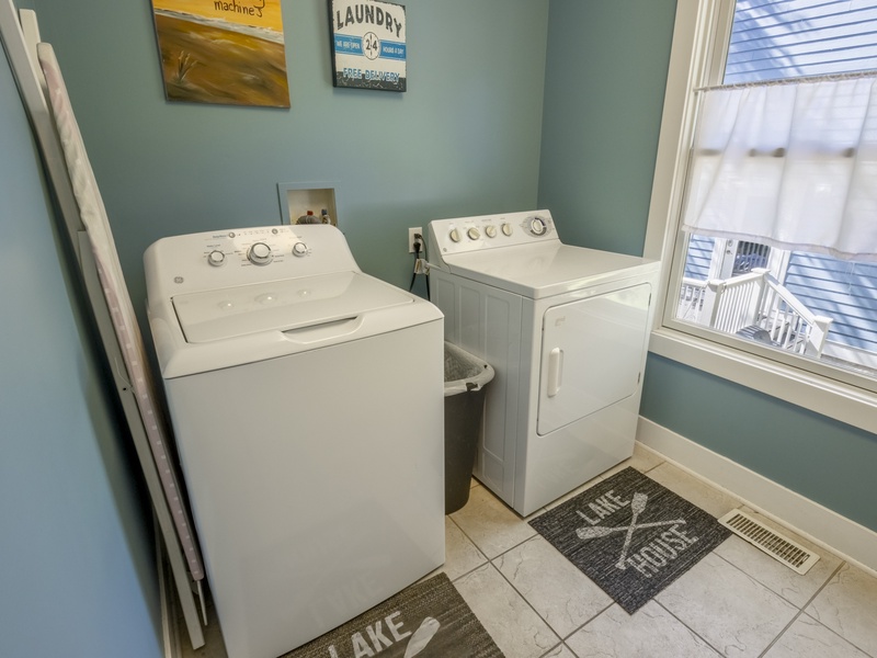 Main Level | Laundry