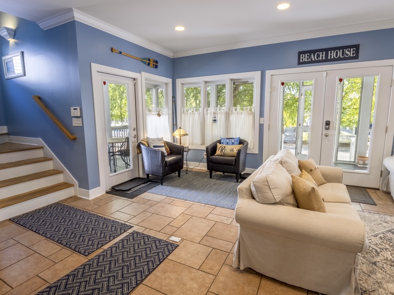 Main Level | Living Room