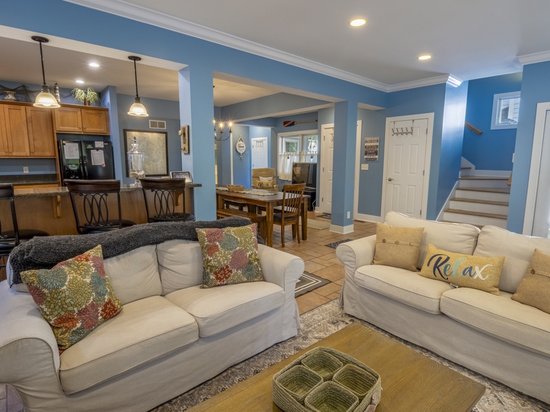 Main Level | Living Room