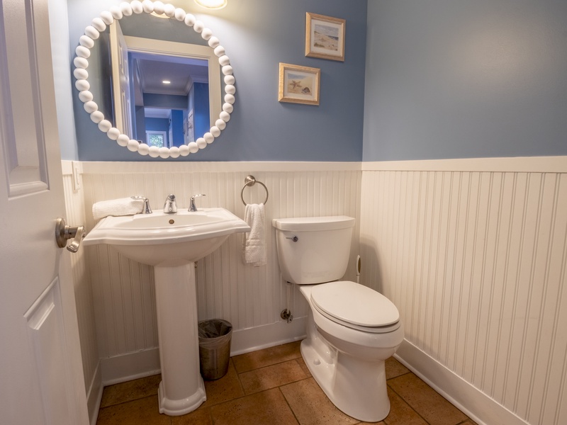 Main Level | Powder Room