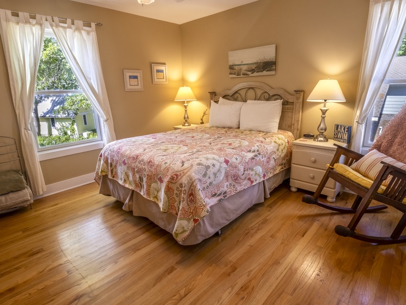 Second Level | Bedroom 4 | Queen | Attached Jack/Jill Bath