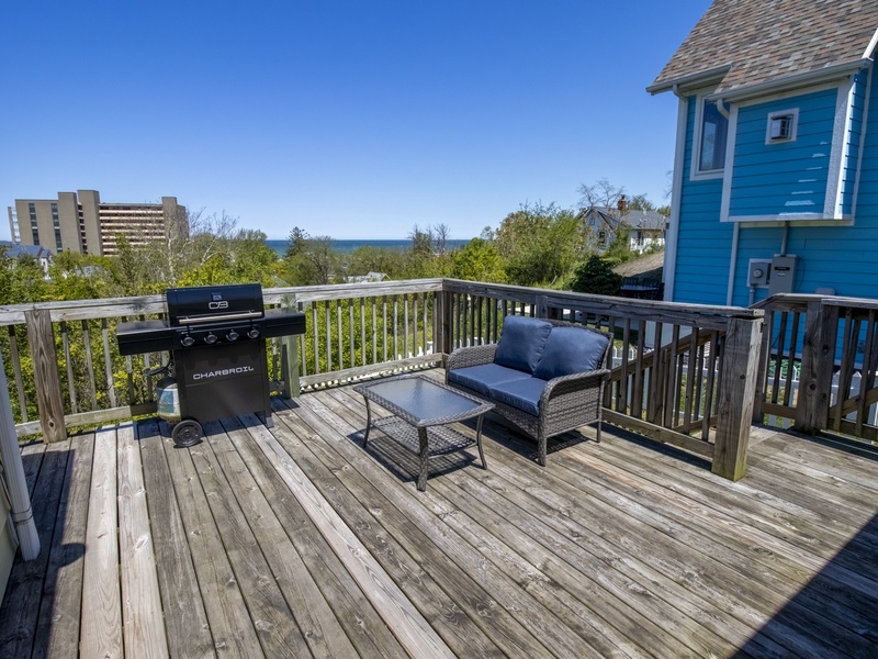 Main Level | Back Deck | Gas Gill