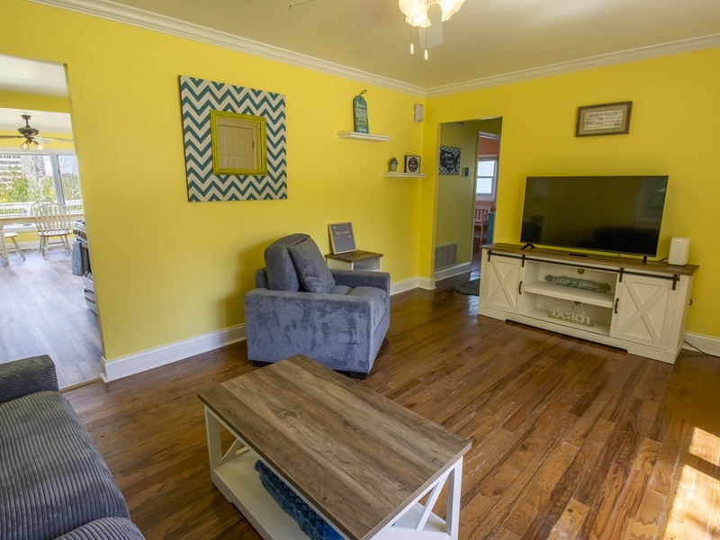 Main Level | Living Room