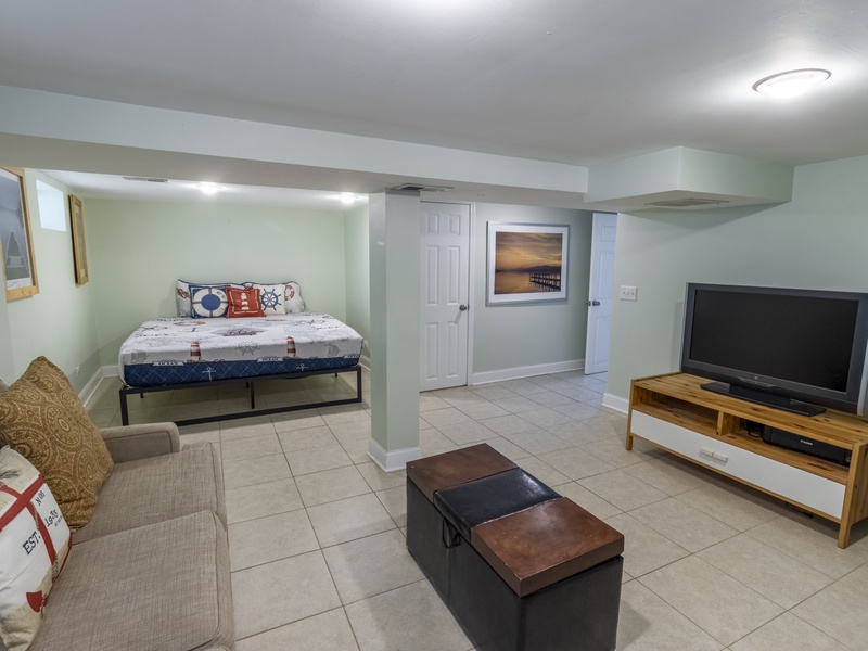 Basement | Living Room | Bed 3 | King