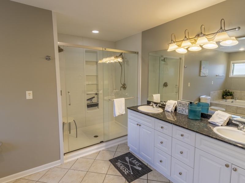 Bedroom 5 | Attached Bath