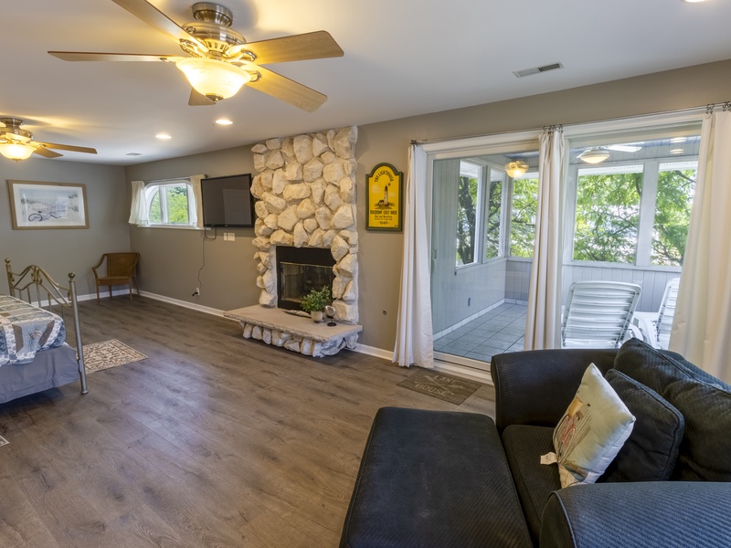 Bedroom 5 | King | Private Deck
