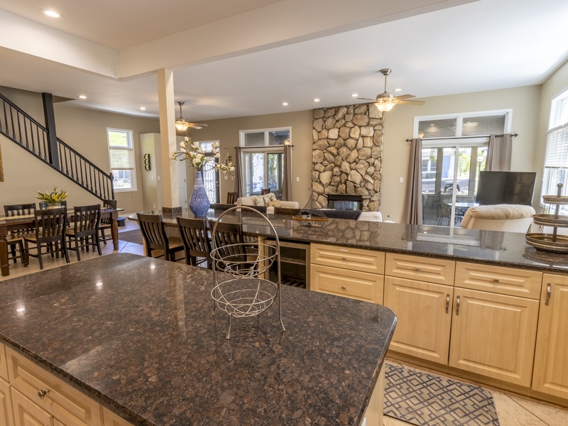 Main Level | Kitchen