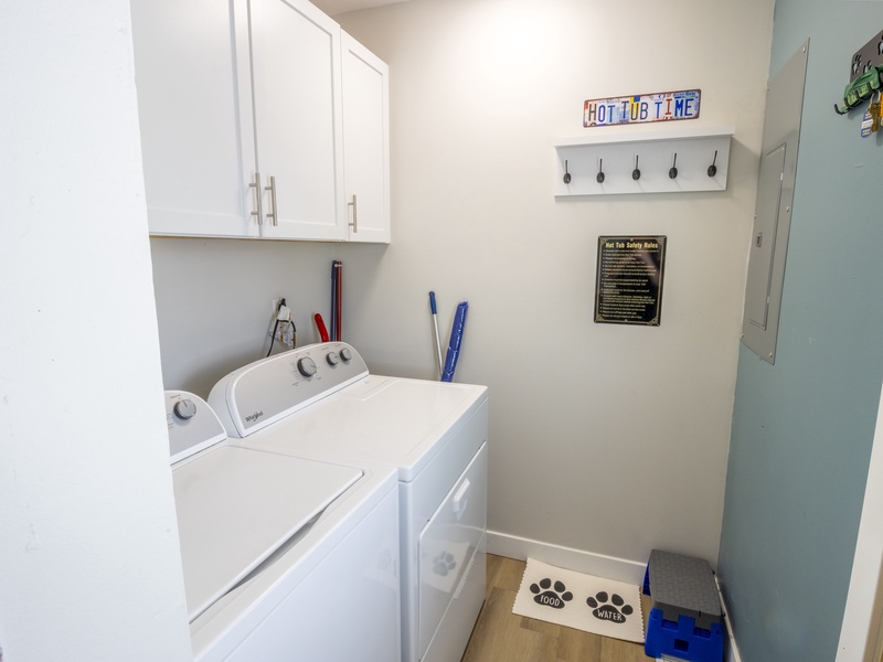 Main Level | Laundry