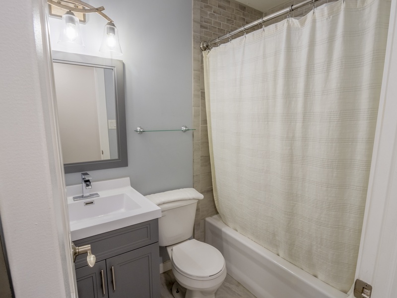 Main Level | Hall Bath 1
