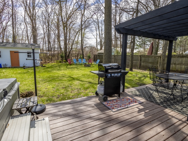 Main Level | Back Deck | Gas Grill | Hot Tub | Fire Pit
