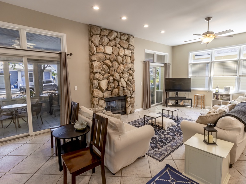 Main Level | Living Room