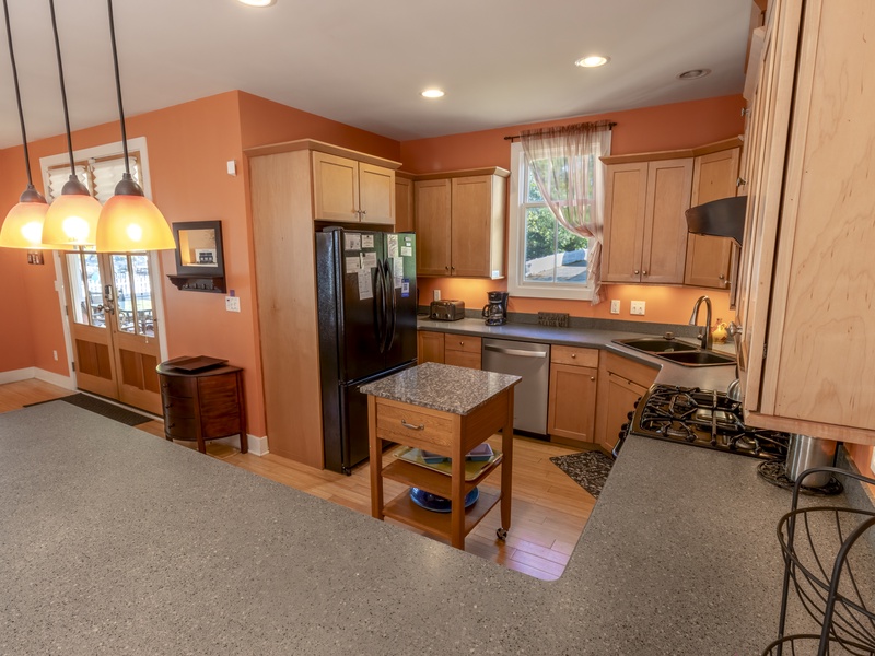 Main Level | Kitchen