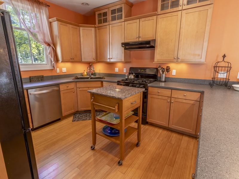 Main Level | Kitchen