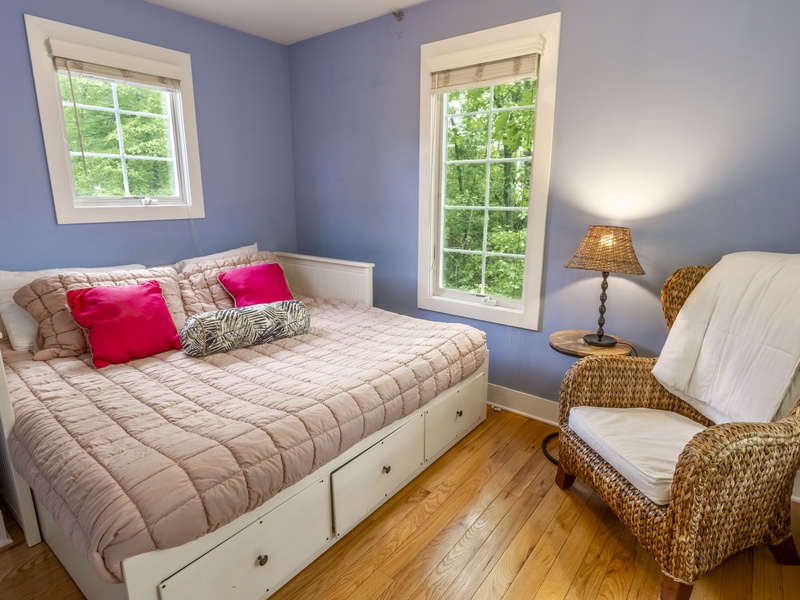 Second Level | Bedroom 2 | Twin Day Bed Converts to King
