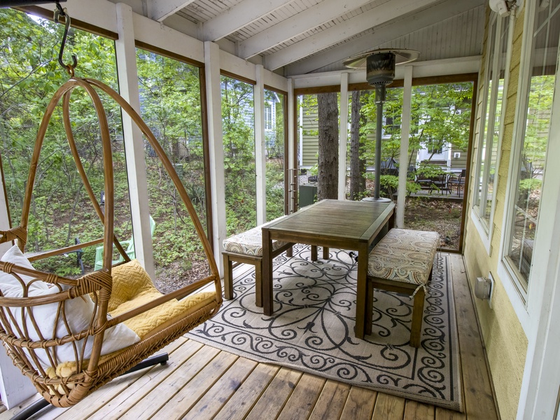 Screened in Porched