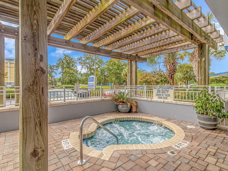 onsite Jacuzzi 