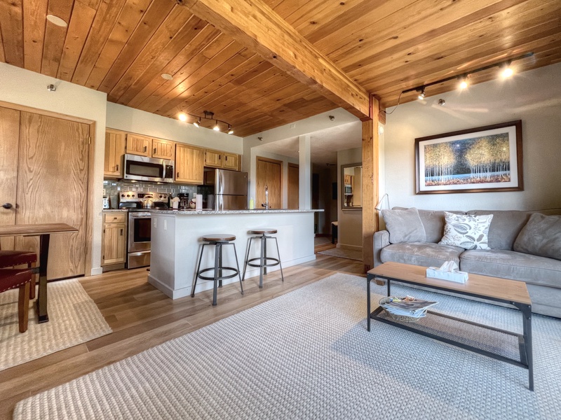 Wood Creek Lodge #102, Crested Butte Vacation Rental