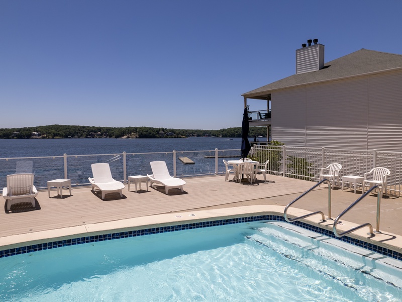Lakeview pool
