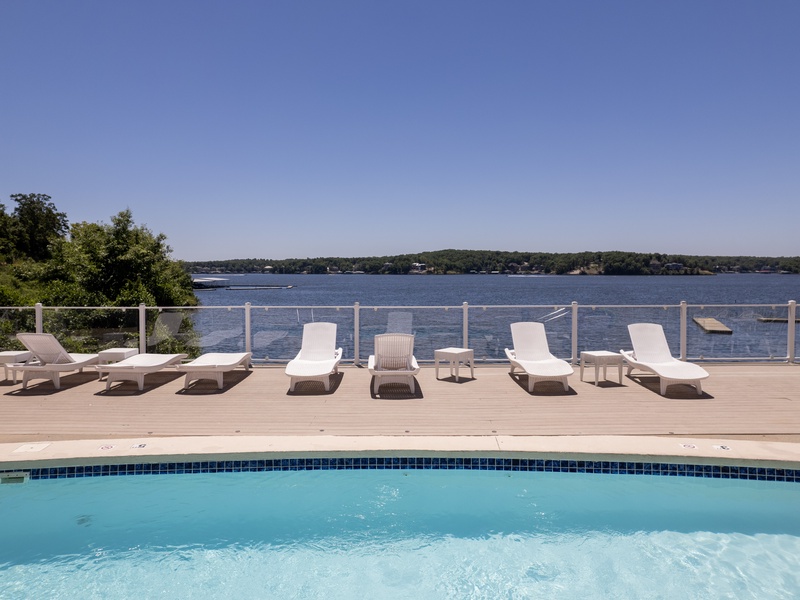 Lakeview pool