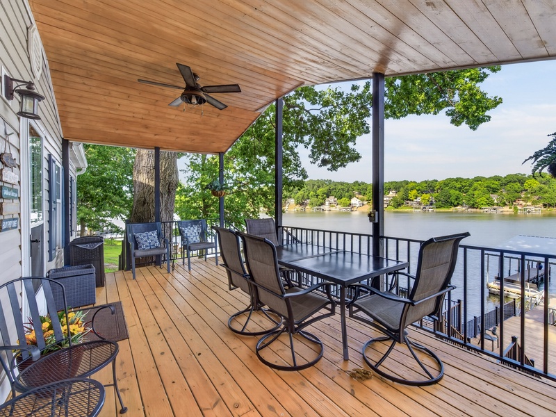 BACK DECK