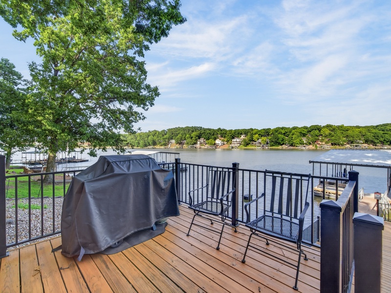 BACK DECK
