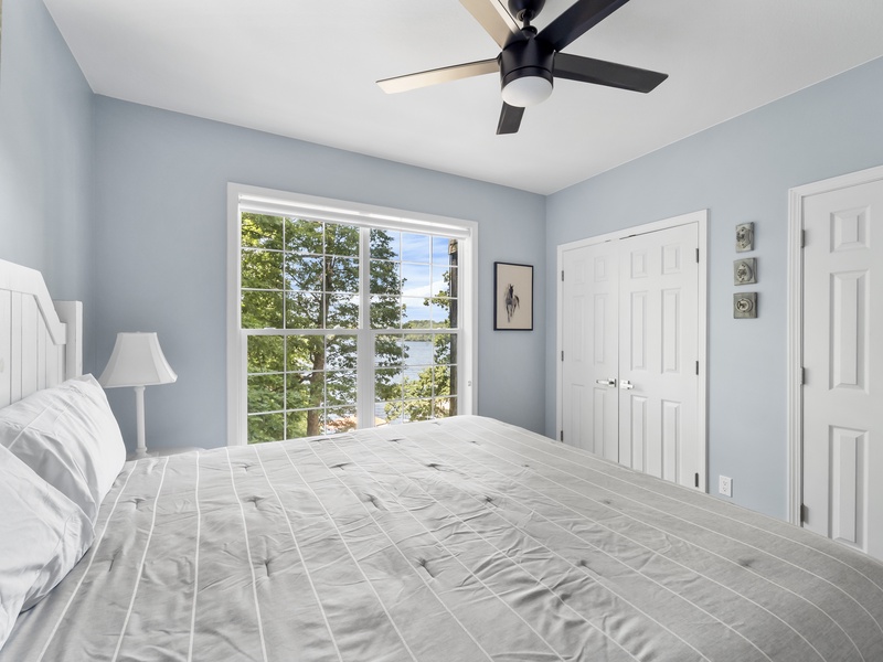 Bedroom 4 - King bed lower level