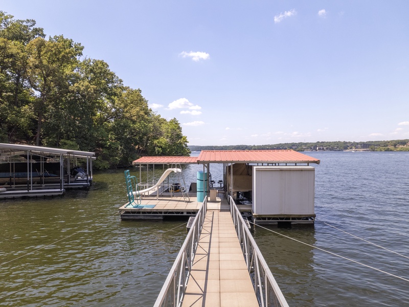 LAKEOZARKVACATION.COM