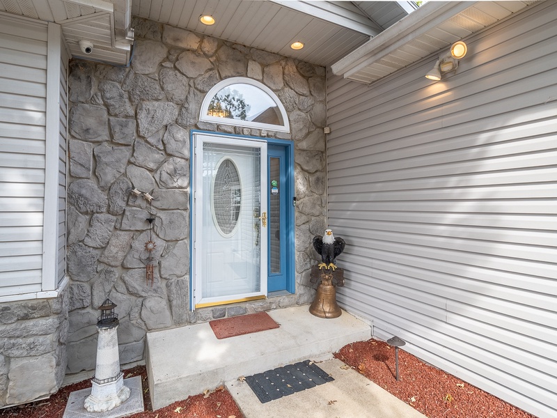 FRONT ENTRANCE OF HOUSE