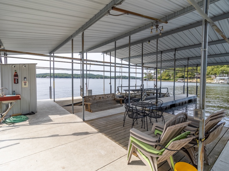 DOCK