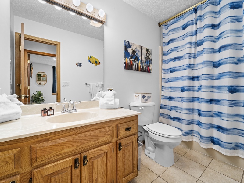 BATHROOM 4 - ADJOINING BEDROOM 3 ON MAIN LEVEL