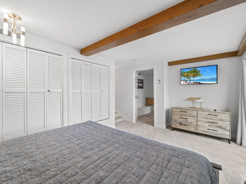 BEDROOM 4 - KING BED ON LOWER LEVEL