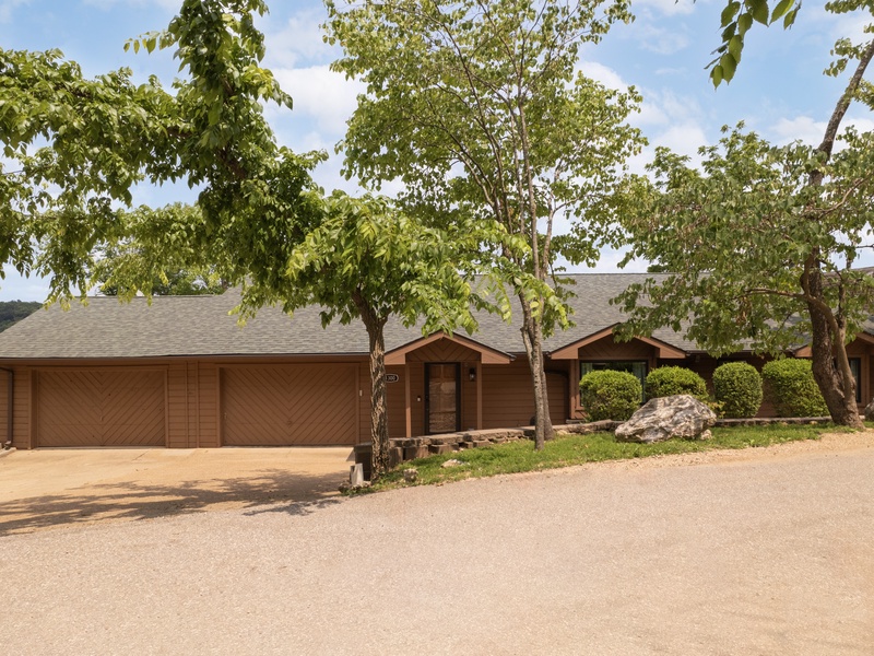 DRIVEWAY AND FRONT EXTERIOR
