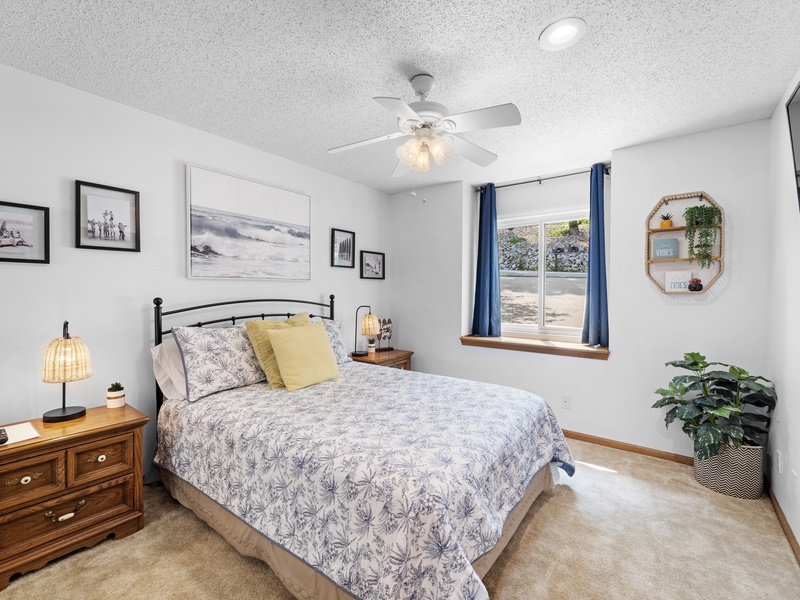 BEDROOM 3 - QUEEN BED ON MAIN LEVEL
