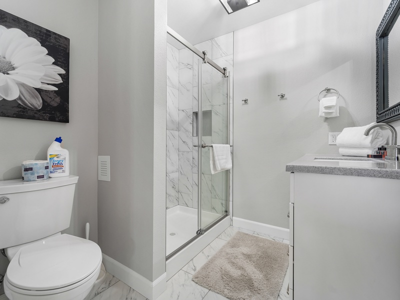 Bathroom 1 - main level