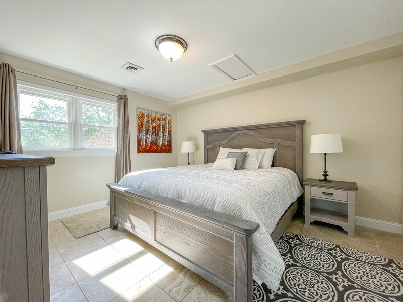 Bedroom 4 - King bed on lower level
