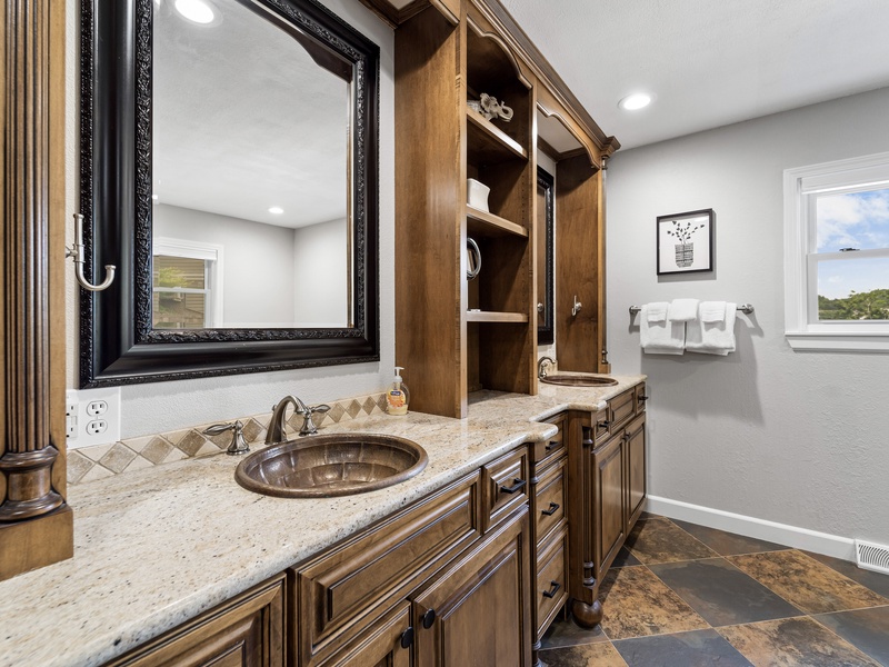 Bathroom 2 - adjoining bedroom 1 on main level
