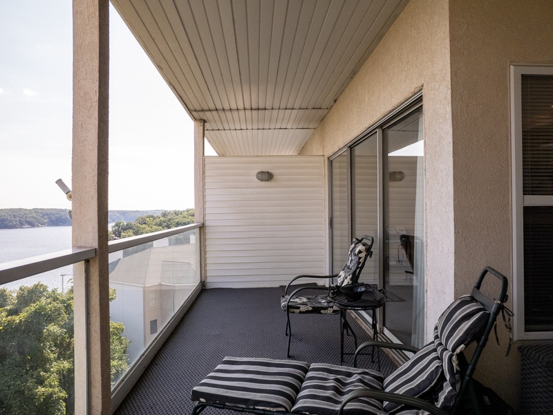 Lakeview back deck