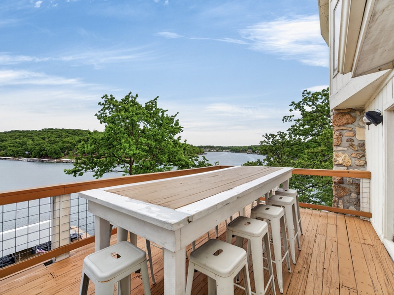 LAKESIDE BACK DECK MAIN LEVEL
