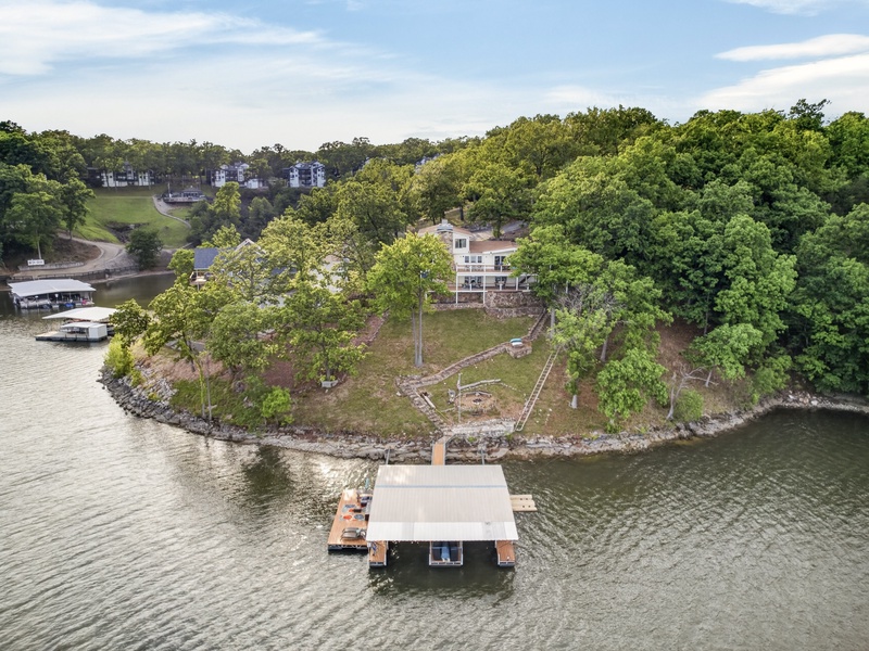 AERIAL VIEW OF THE DOCK AND THE HOUSE