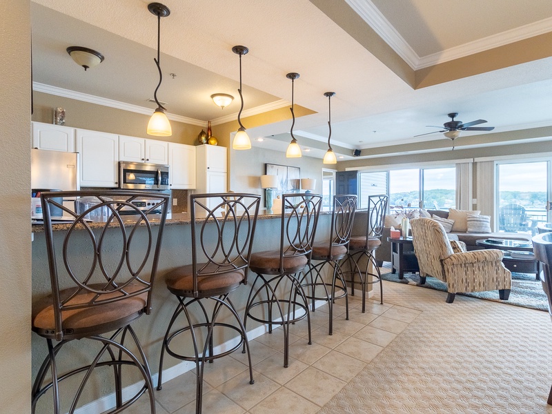 BREAKFAST BAR