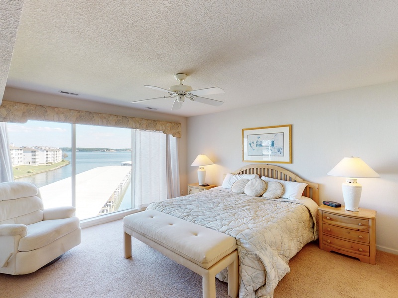 Bedroom 1 - King with lakeview