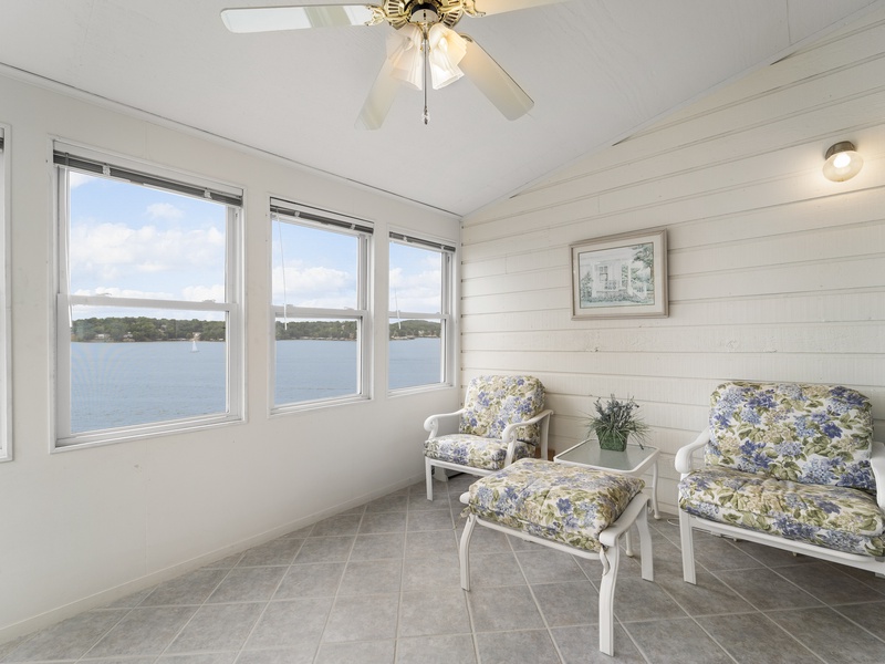 Four seasons room off bedroom 1
