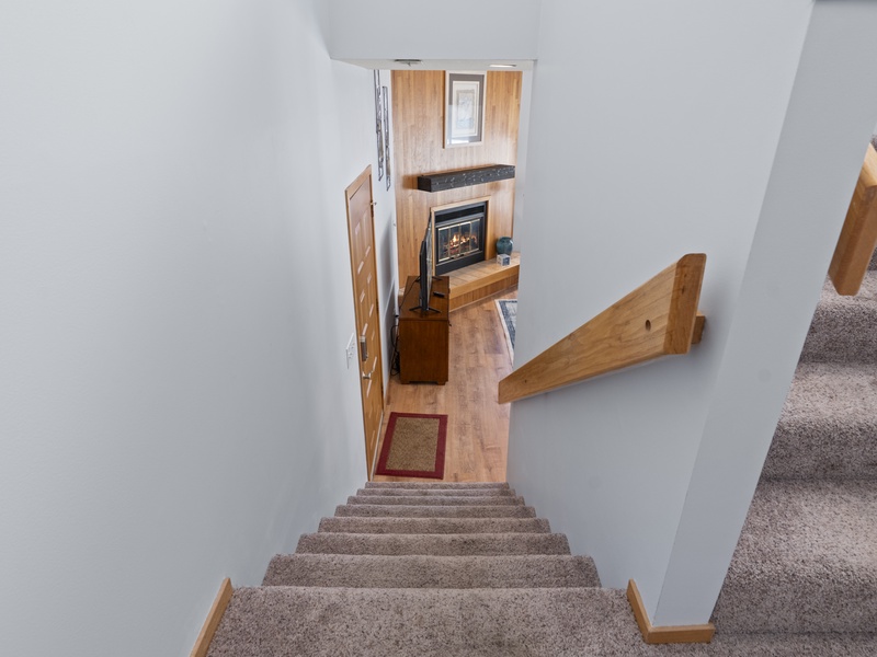 Stair to upper level 