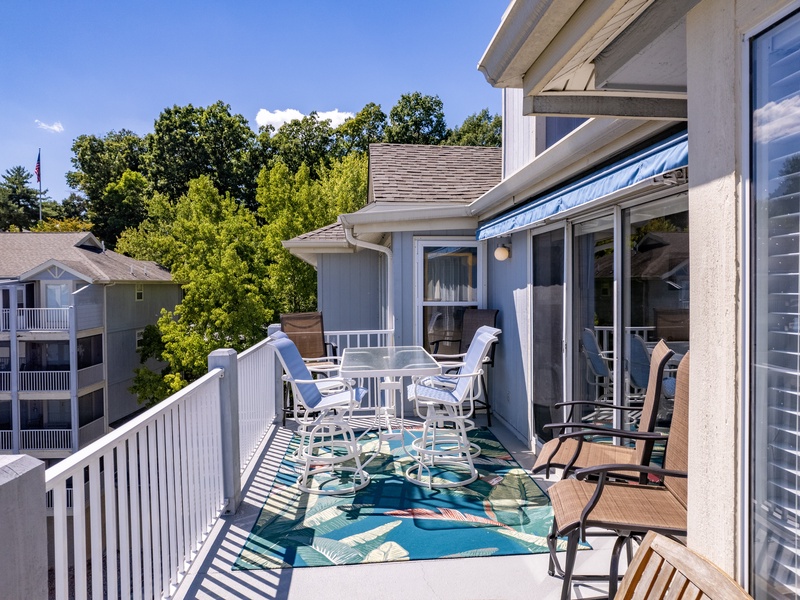BACK DECK
