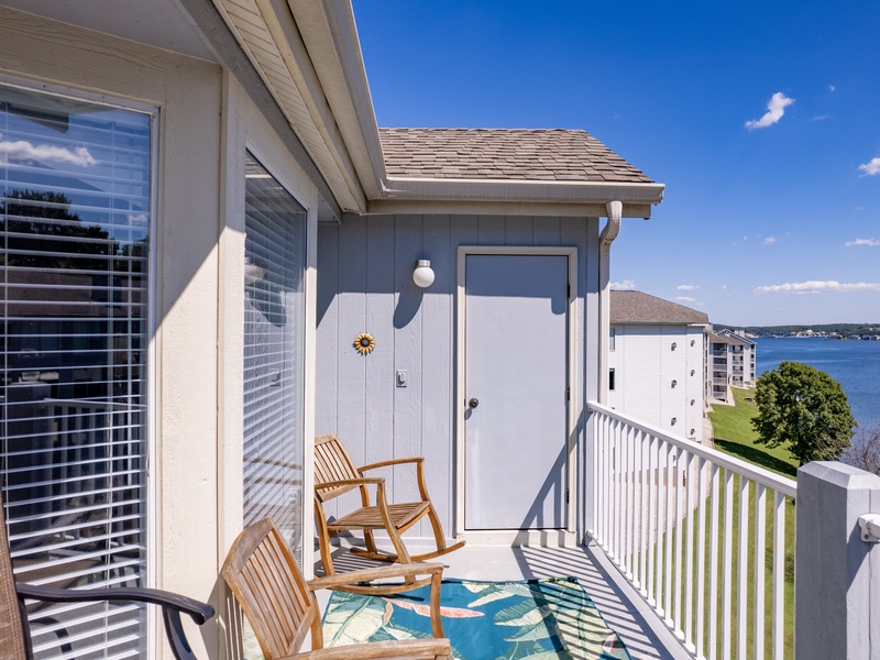 BACK DECK