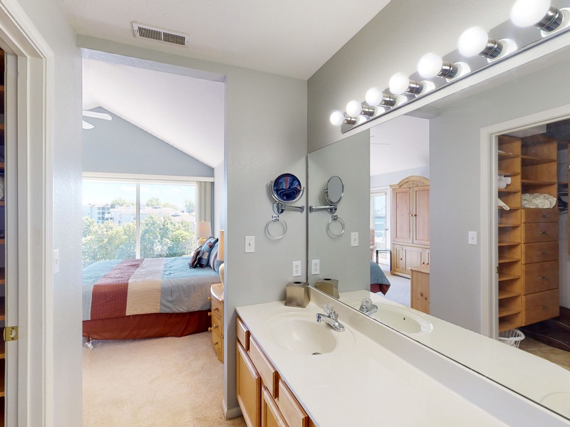 BATHROOM 1 IN BEDROOM 1