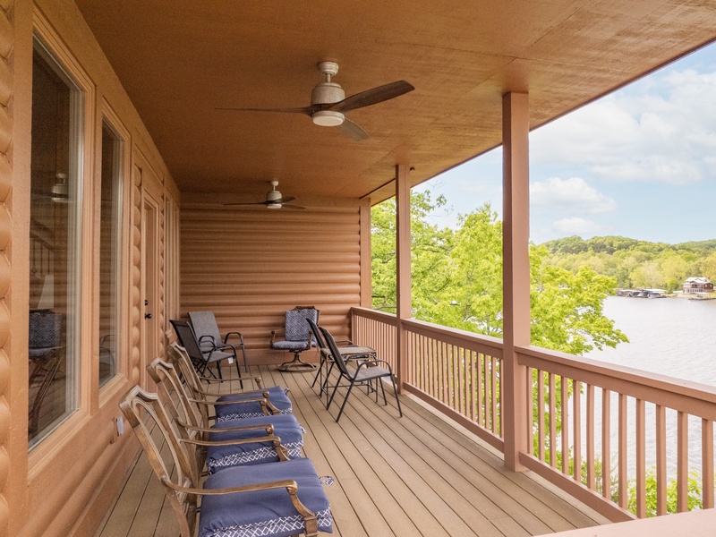 LAKESIDE DECK